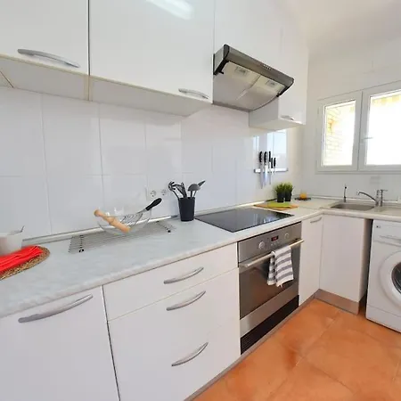 Seafront In Arenales Beach, Pool & Parking Apartment Arenales del Sol
