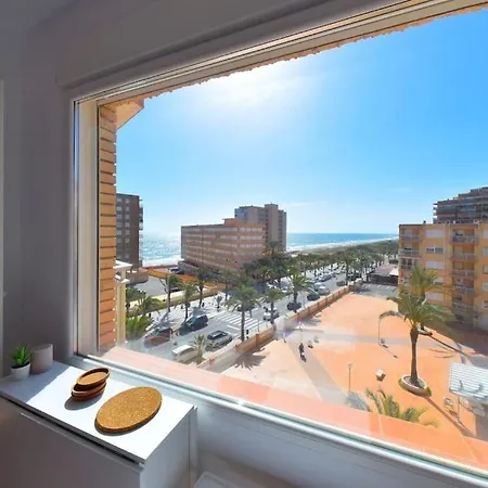 Apartment Seafront In Arenales Beach, Pool & Parking